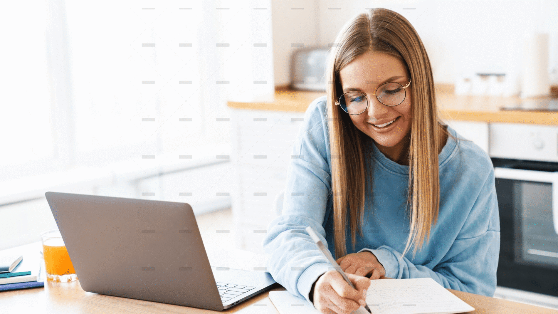 demo-attachment-2408-DSC09224-56023-original-protected-min-scaled